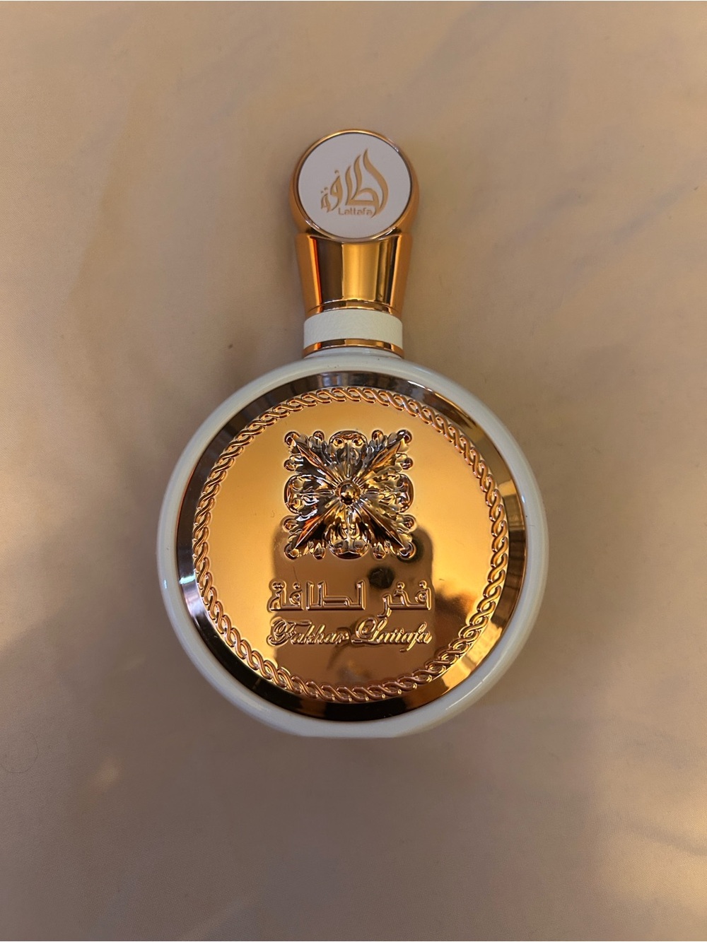 Lutfan Gold & White Women's Perfume Bottle - Luxurious Floral Fragrance